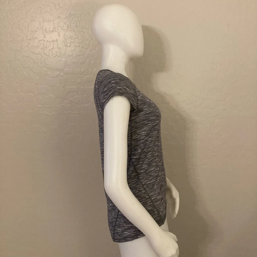 Lululemon Another Mile Short Sleeve Shirt Size 4